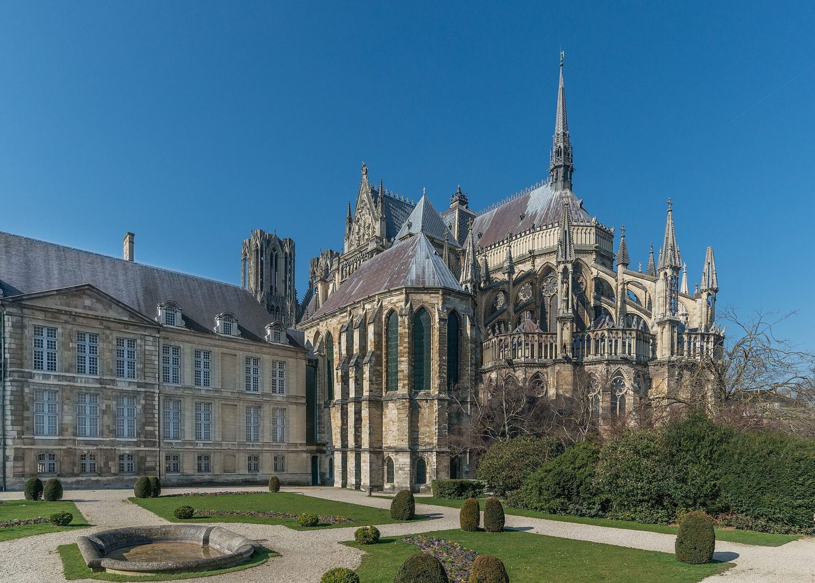 Cathédrale Notre-Dame et palais du Tau à Reims